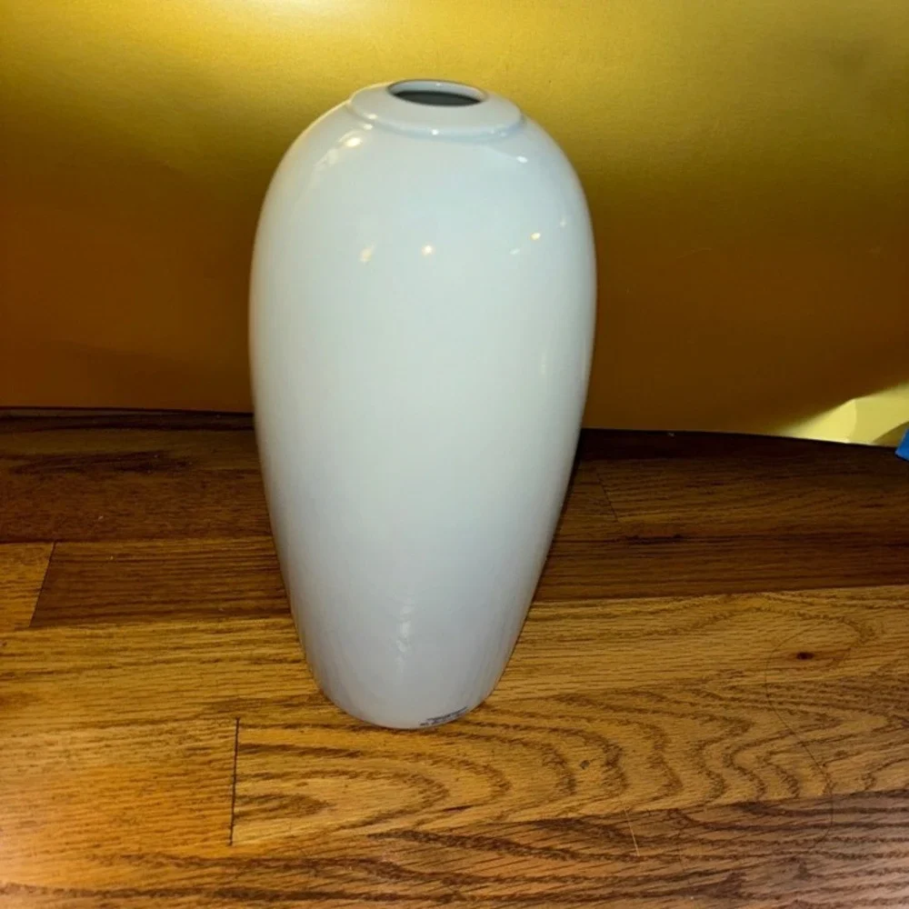 Vintage Japanese vase,‎ Fukagawa porcelain, Imari ware, Iris flower